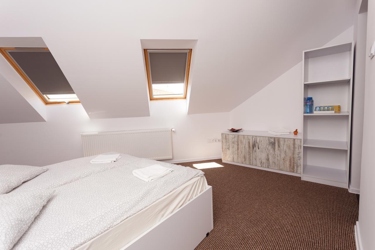 Csiki Hotel ミエルクレア＝チュク エクステリア 写真